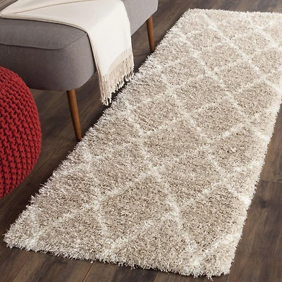 Safavieh Montreal Vesela Geometric Shag Area Rug