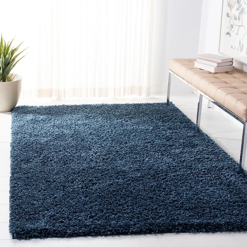 Safavieh August Sophia Solid Plush Shag Area Rug