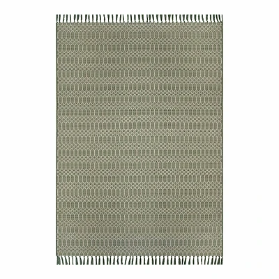Better Homes & Gardens 7' x 10' Green Tassel Outdoor Rug