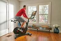 Vélo d'appartement intelligent Echelon Connect EX-5s avec écran tactile HD 22 pouces et résistance magnétique