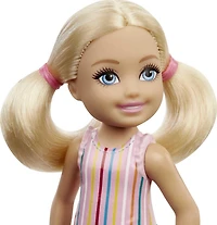 La poupée Chelsea Barbie et ses amis