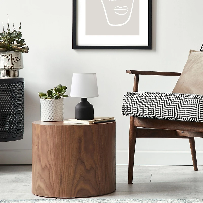 Simple Designs Mini Bocksbeutel Ceramic Table Lamp