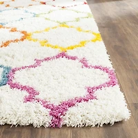 Safavieh Shag Kids Yadira Geometric Quatrefoil Area Rug