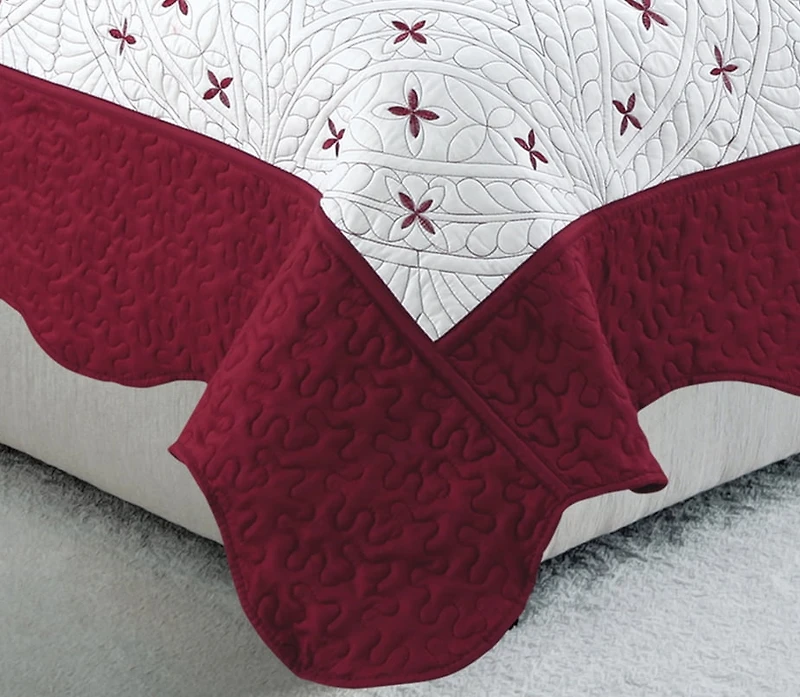 Marina Decoration Embroidered Stitching Coverlet Bedspread Ultra Soft Solid Bedding Summer Quilt Set with Quilted Sham