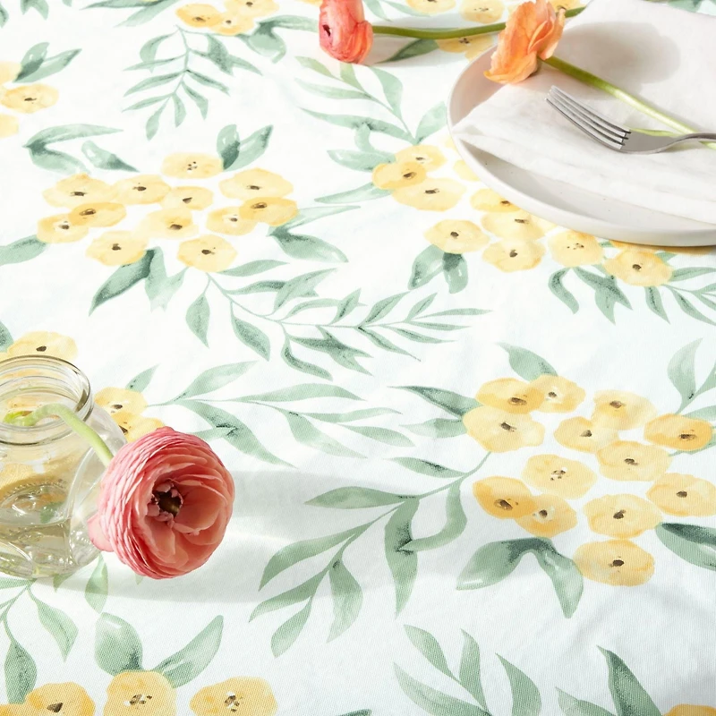 Nappe en PEVA Home Trends Bouquets de fleurs, 52 po x 70 po, 1 pièce • Vinyle 100 % PEVA<br>• Mesure 52"W x 70"L