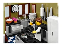 LEGO® Creator Expert® - Parisian Restaurant (10243)