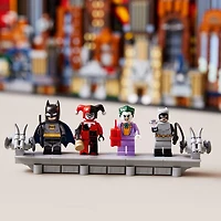 LEGO Super Heroes DC Gotham City de Batman : La série animée 76271 Ensemble de construction (4210 pièces)