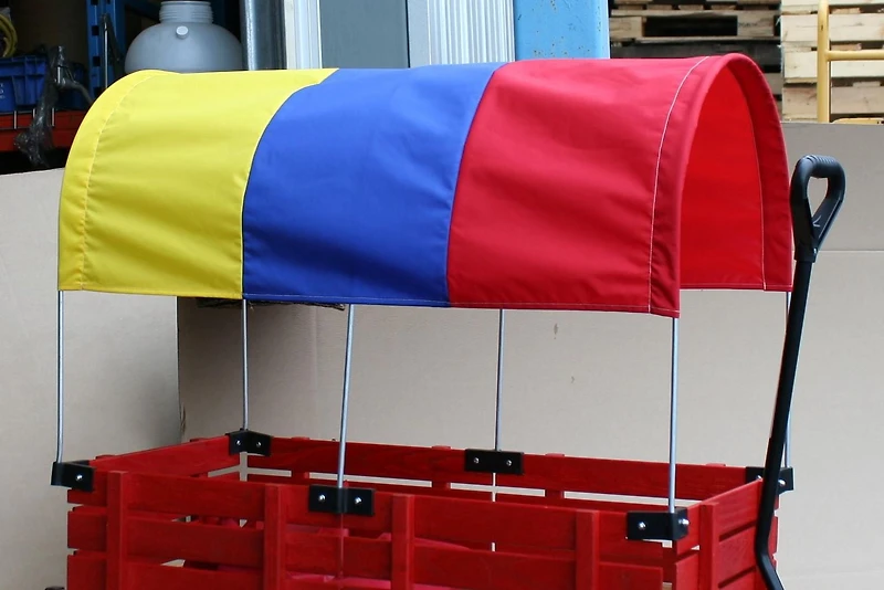 Millside grand chariot de 20'' x 38' repousse la pluie et protège contre le soleil.