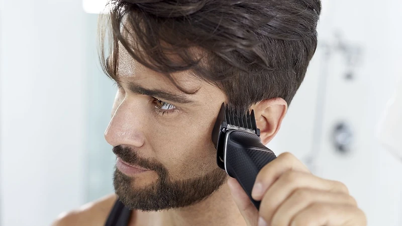 Philips Multigroomer Series 5000 Cordless with 17 Trimming Accessories and Storage Bag, MG5750/18, All-in-One Trimmer