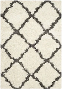 Safavieh Dallas Logan Geometric Shag Area Rug