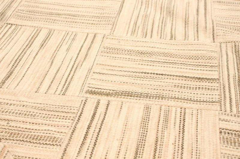 ECARPETGALLERY Tapis Fait à la Main pour Salon, Salle à Manger et Chambre à Coucher Transitionnel Collection Moldovia Patch 5'2" x 8'0" en Ivoire