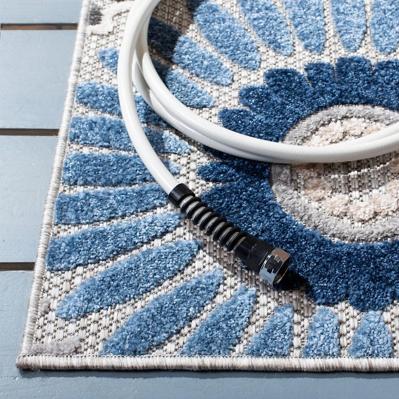 SAFAVIEH Cabana Marina Suzani Outdoor Area Rug