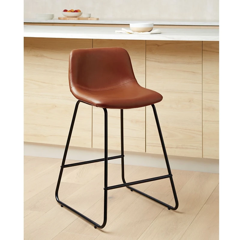Tabouret à hauteur de comptoir Hometrends avec siège en PU, brun foncé pour l'intérieur Tabourets de comptoir Hometrends