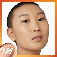 Maybelline Super Stay teinté jusqu’à 24 h avec vitamine C*, 30 ml d’aspect naturel