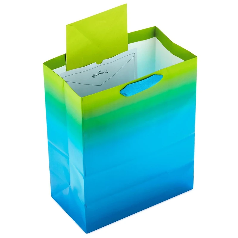 Paquet de 3 grands sacs-cadeaux de 13 po et de papier de soie Hallmark (Dégradé multicolore) – Pour les fêtes, l'Halloween, les showers de bébé, les fêtes prénuptiales
