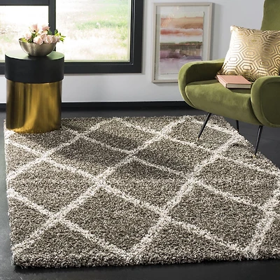 SAFAVIEH Hudson Adella Geometric Diamonds Shag Area Rug