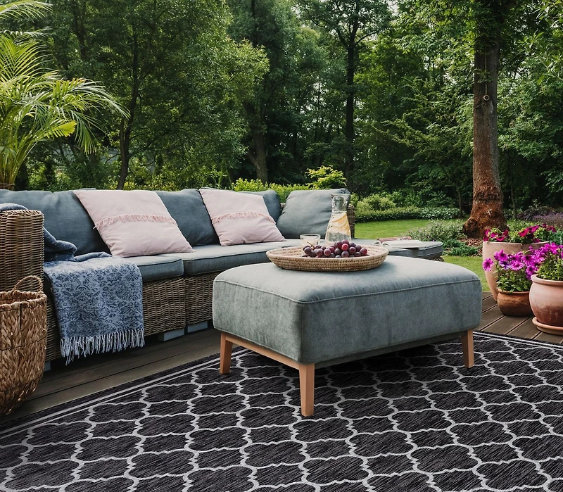 SAFAVIEH Courtyard Claudia Geometric Indoor/Outdoor Area Rug