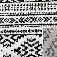 SAFAVIEH Tulum Lakisha Distressed Southwestern Area Rug