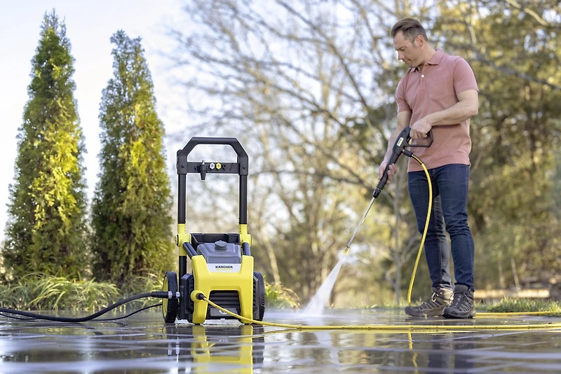 Karcher K1700 Electric Power Pressure Washer with 3 Nozzle Attachments