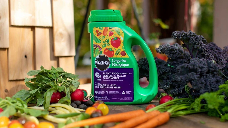 Miracle-Gro Biologique Engrais en granules 4-3-7 1.8 Kg