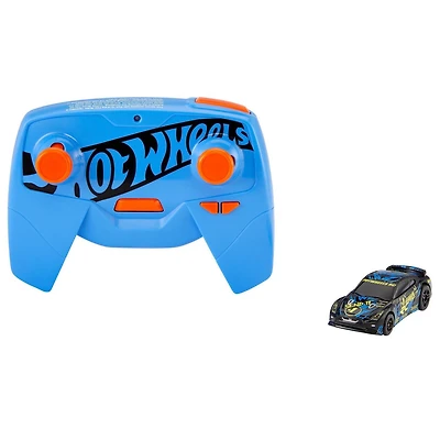 Véhicule de course téléguidé rechargeable ​Rodger Dodger Hot Wheels à l’échelle 1:64