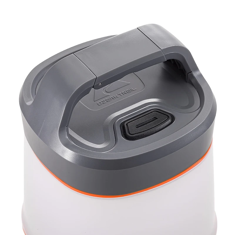 Lanterne de camping LED Ozark Trail 1500 lumens – Longue durée de vie : 300 heures, résistante à l'eau, orange/gris
