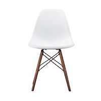 Fauteuil blanc Eames de Nicer Furniture avec jambes en bois