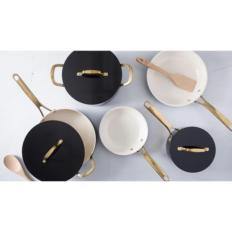 Gibson Plaza Café Batterie de cuisine 7 pièces en aluminium, ciel avec poignée en bakélite douce au toucher