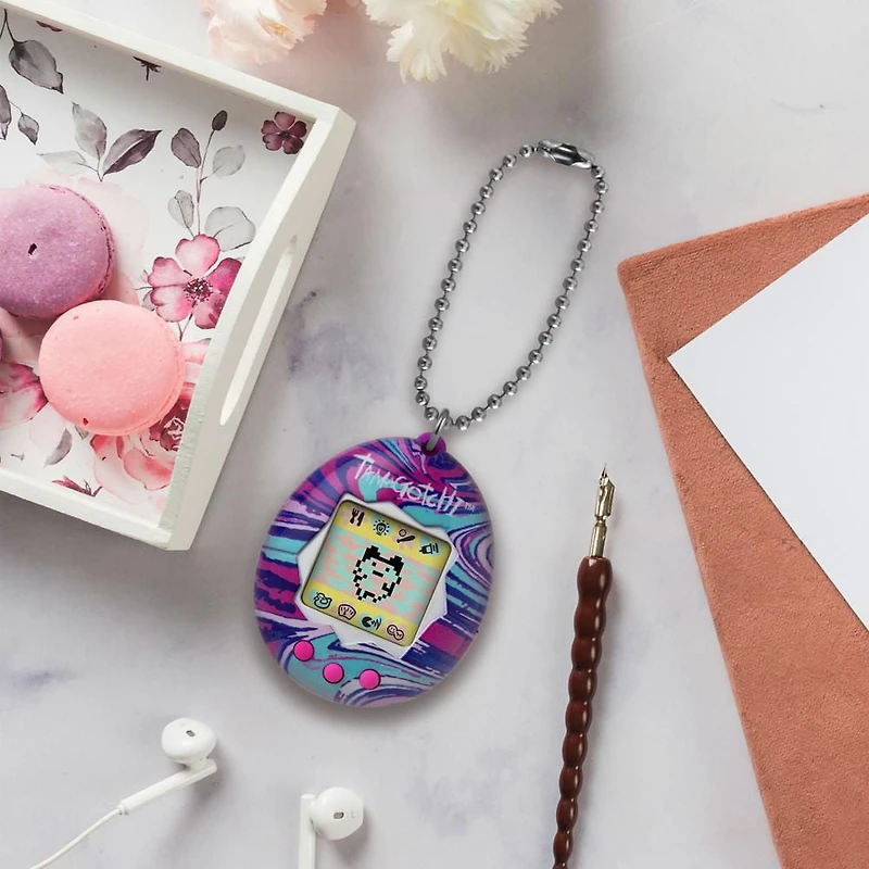 Original Tamagotchi - Candy Swirl