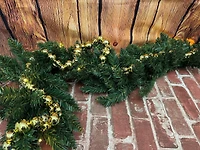 Guirlande de clochettes dorées Holiday Time de 6 pi avec perles décoratives 6ft Guirlande de clochettes or