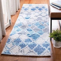 Safavieh Saffron Corynn Geometric Area Rug