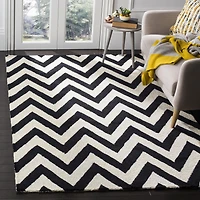 Safavieh Cambridge Kaitlyn Zig Zag Stripes Area Rug