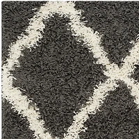Safavieh Dallas Logan Geometric Shag Area Rug