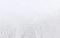 Couvre-lit Marina Decoration brodée, ensemble de literie d'été ultra doux et uni avec taie d'oreiller matelassée, motif à chevrons blancs