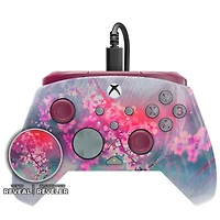 Manette de gaming filaire Turtle Beach Rematch Advanced - Sous licence pour Xbox Series X|S, Xbox One et PC Windows - Lenticulaire, multi-design, boutons programmables, gâchettes - Kyoto Bloom