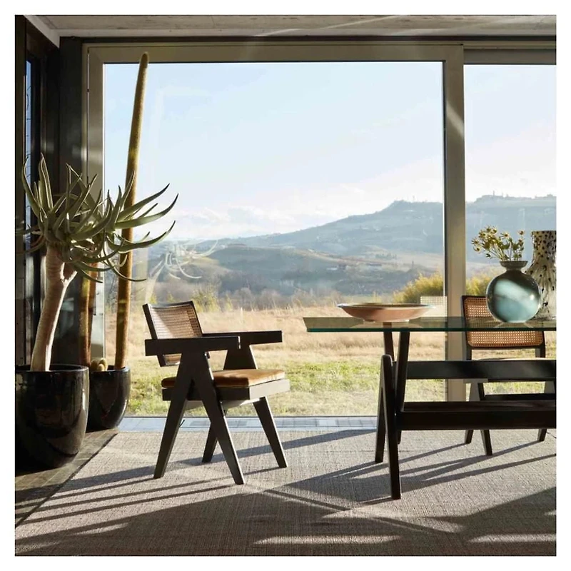 Banju Lot de 2 fauteuils de salle à manger modernes du milieu du siècle – Design élégant avec un cadre en bois durable, un siège confortable et un dossier intemporel en rotin cannelé pour des espaces