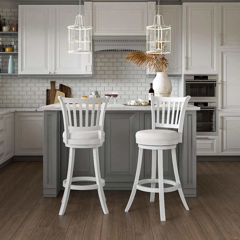 Lot de 2 tabourets de bar pivotants d'intérieur CorLiving Winston blancs avec assise en similicuir et dossier haut à lattes verticales