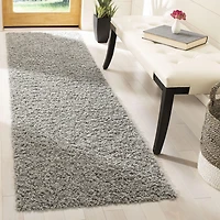 Safavieh Athens Solid Plush Shag Area Rug