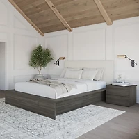 Ensemble de chambre à coucher Jane 3 pièces avec lit queen size, tête de lit rembourrée et table de chevet