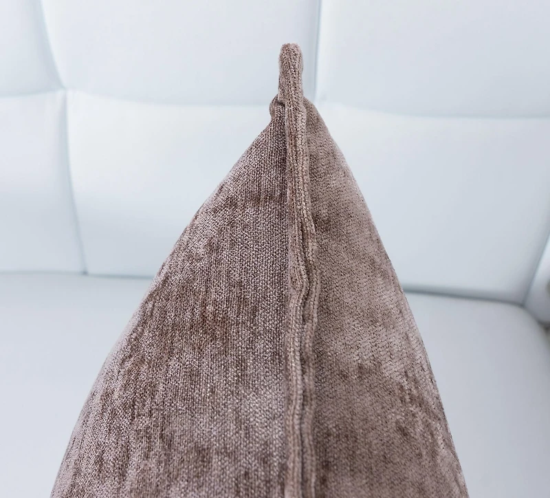 Gouchee Home Nicole Coussin