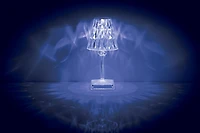 Lampe tactile à DEL en cristal multicolore de 10 po de Merkury Innovations .Lampe tactile LED en cristal