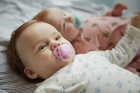 Suce ultra-aérée Philips Avent, 0 à 6 mois, rose/pêche, emb. de 2, SCF245/20