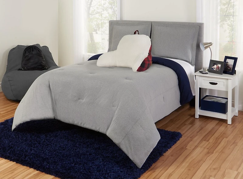 Canadiana Plaid/Faux Sherpa Reading Cushion