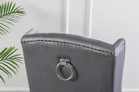 CHAISES K-LIVING FILA EN VELOURS TOUFFETÉ DE COULEUR GRIS AVEC PIEDS EN ACIER INOXYDABLE ET POIGNÉE ARRIÈRE ROBUSTE (2 CHAISES)