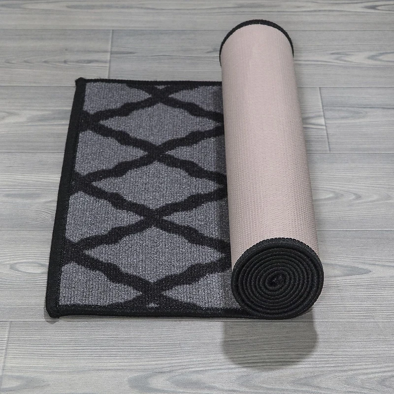 Tapis élégant à motif de treillis à sous-couche en caoutchouc de la collection Glamour