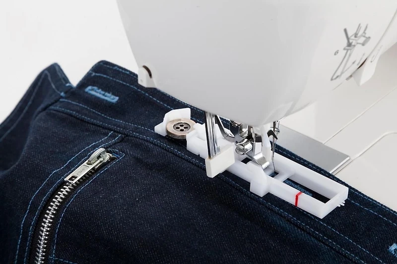 Machine à coudre électronique Singer® 5560 Fashion Mate™