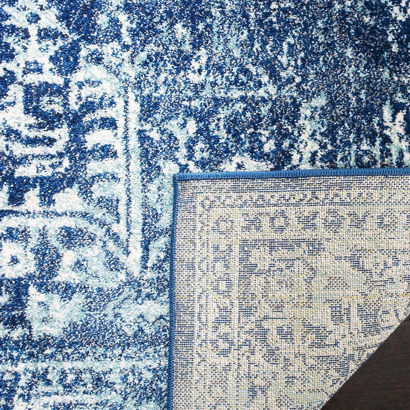 Safavieh Evoke Trena Traditional Area Rug