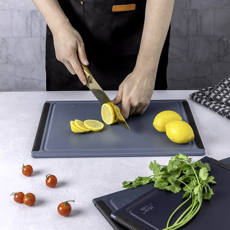 Thyme & Table 3-Piece Poly Cutting Boards Blue - SM 8.5x12", MD 10"x14", LG 12"x16"