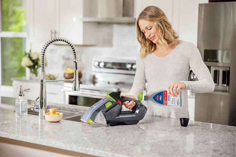 Pet Stain Eraser™ de BISSELL®