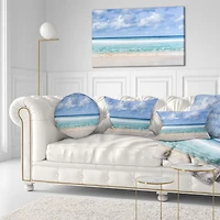 Designart Plage tranquille sous les nuages blancs Art mural sur toile